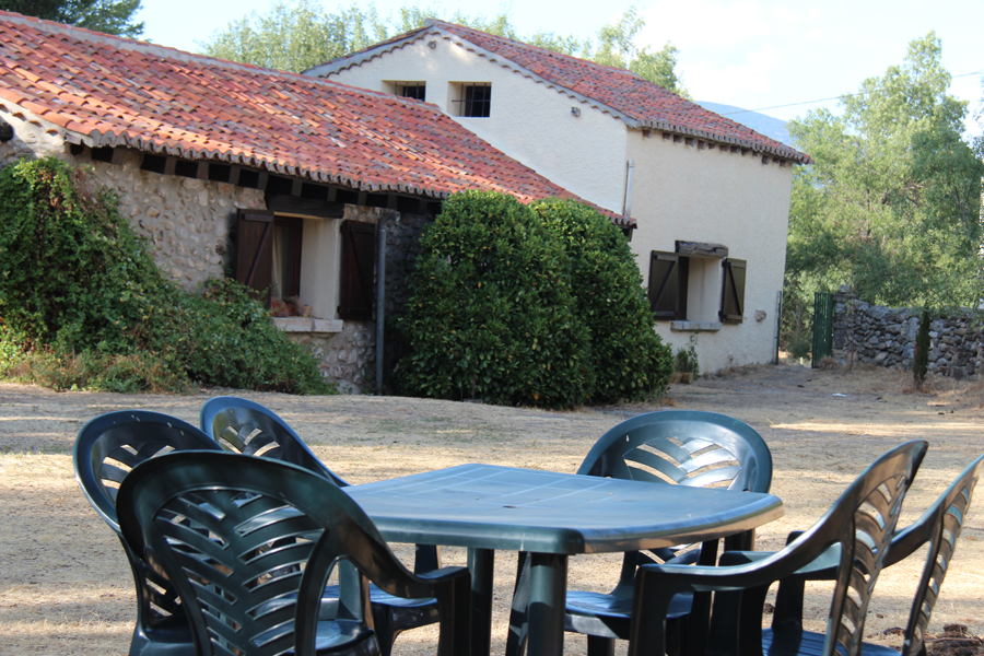 Finca rústica en la montaña, Alojamiento rural en Alameda del Valle, sierra norte de Madrid
